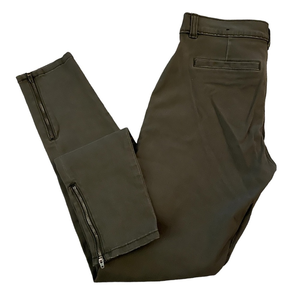 Green Pants